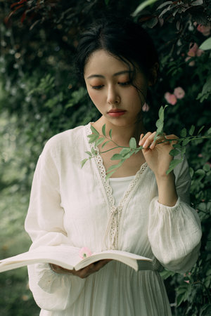 老师让我躺在讲台上