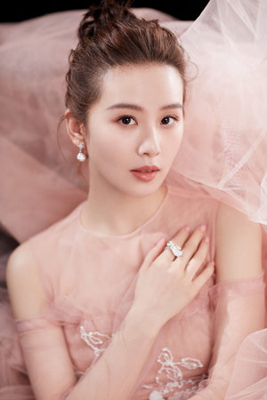 adc十八岁大驾光临年龄确定