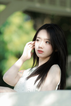 年轻的妈妈韩版带中译