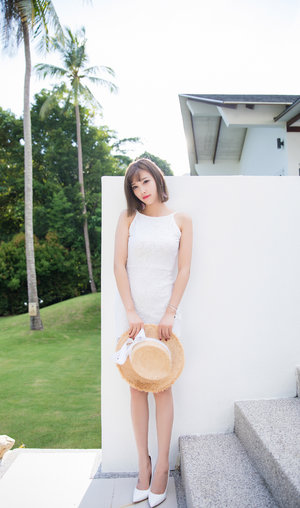 秦虹被四个男玩弄