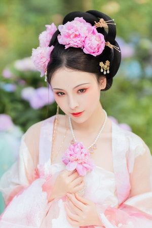 胸部丰满妈妈2