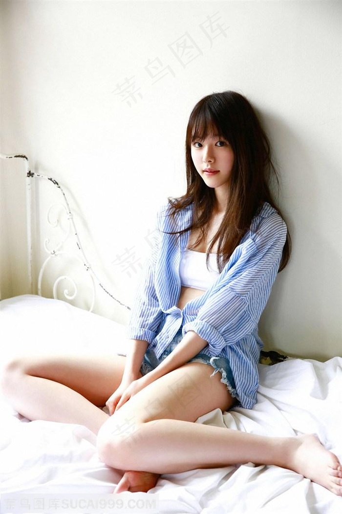 美女打屁屁内裤都脱了动态图