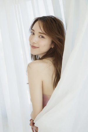 墨香铜臭本人照