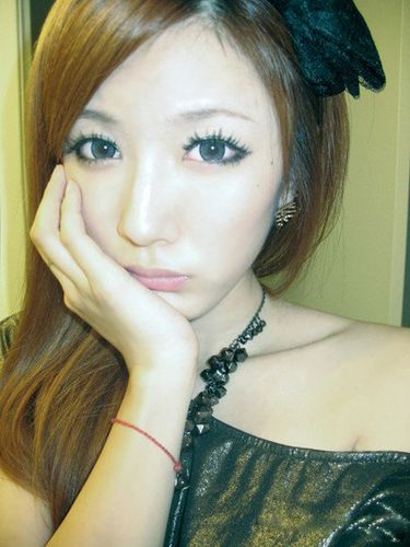 后入女友的嫩屁股