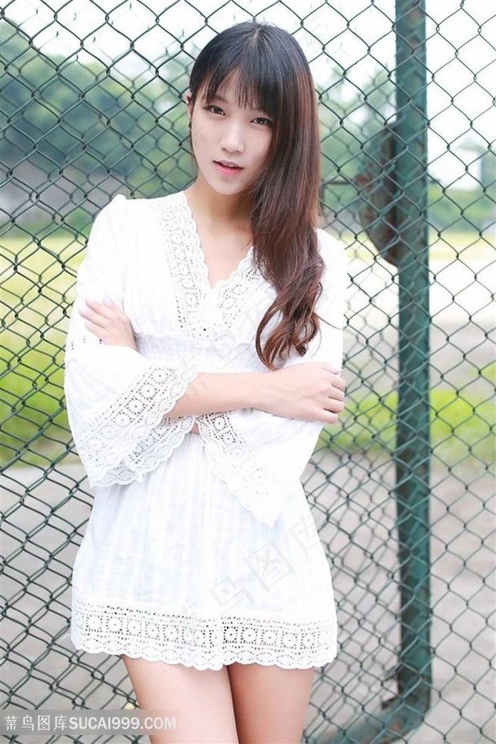 午夜精品在线视频