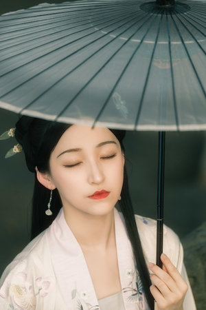 色字当头什么意思