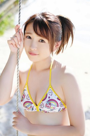 腰细奶大的萝莉